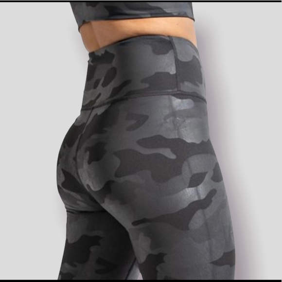 New Gray Camo Compression Leggings High Waist Camouflage Butter Soft Full Length - Picture 3 of 3